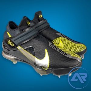 Nike Force Zoom Trout 7 Oregon Ducks Men's Size 13 Baseball Cleats DH0120-003